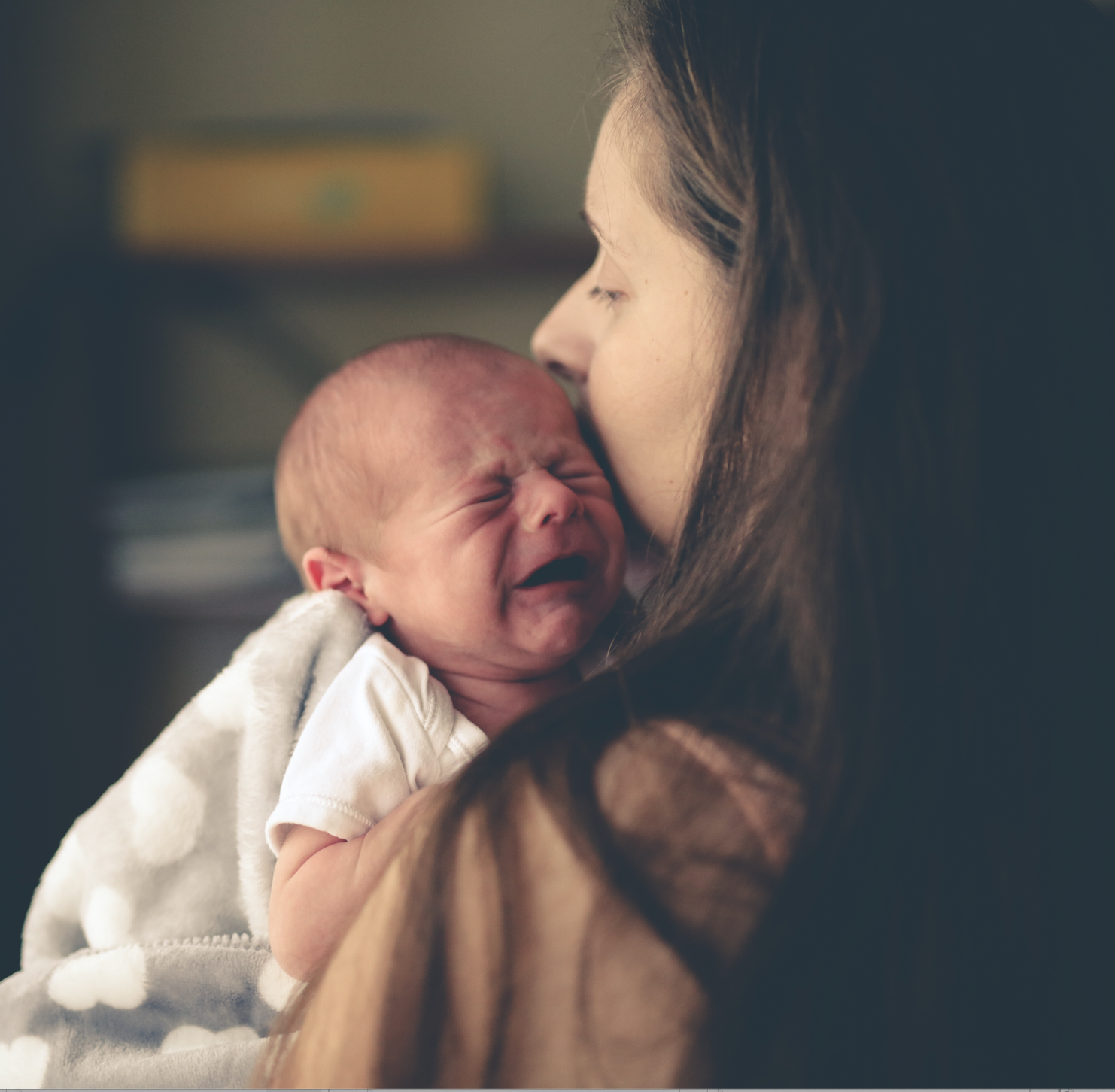 baby crying from wind of colic